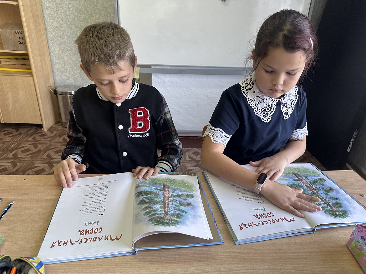 Андрей Тарханов: Поэт Югорский земли