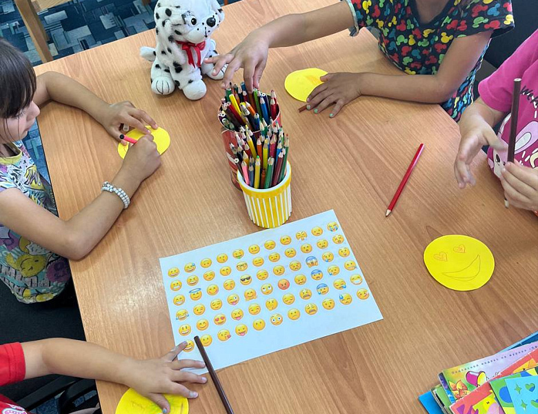 День рождения смайлика